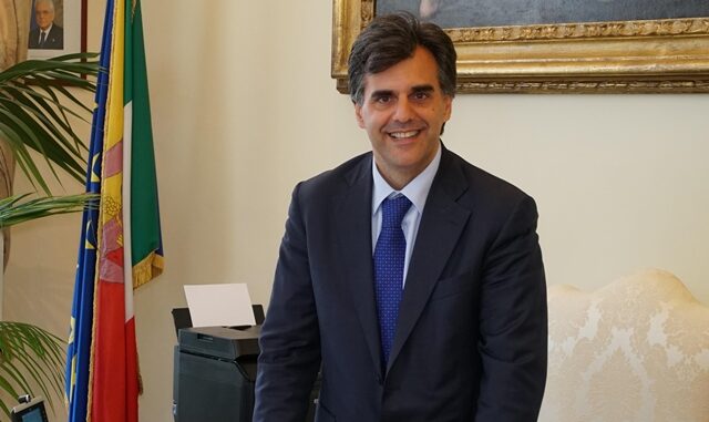 Il rettore Salvatore Cuzzocrea