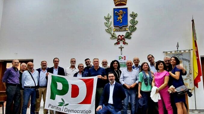 I componenti del nuovo circolo Pd di Villafranca Tirrena (002)