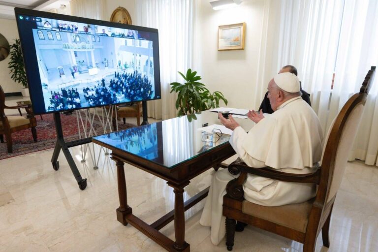 La Patria Di Papa Francesco DOVETE ESSERE PATRIOTI, AMARE LA VOSTRA PATRIA - imgpress