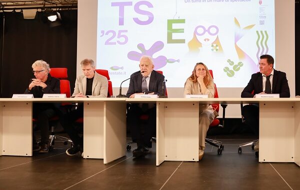 Conferenza stampa (002)
