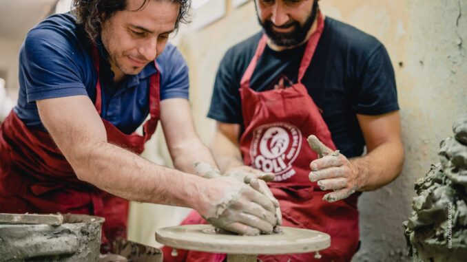 Creazioni al tornio a Cutrofiano (Puglia)