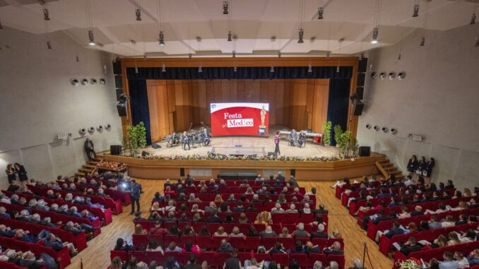 Una precedente edizione della Festa del Medico al Palacultura (002)