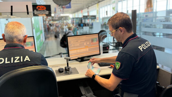 due-passeggeri-iraniani-presentano-passaporti-falsi-in-aeroporto-fermati-e-arrestati-dalla-polizia-di-stato