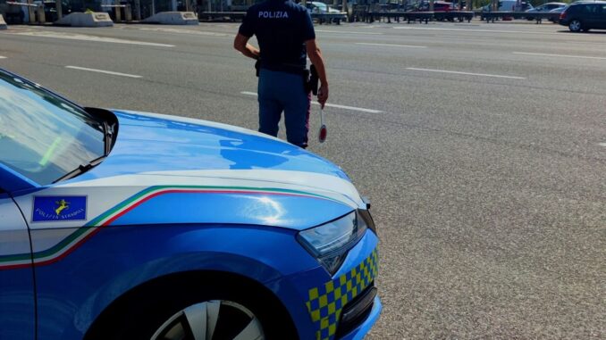 sicurezza-stradale-intensificati-i-controlli-della-polizia-di-stato-nelle-principali-arterie-stradali-e-autostradali