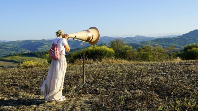 Festival dei calanchi e delle argille azzurre 2024, opera di Juan Sandoval