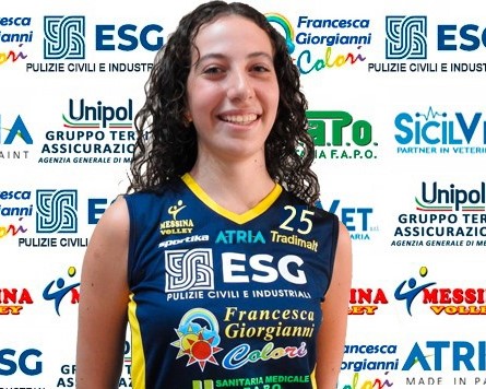 Rebecca La Spada (002)