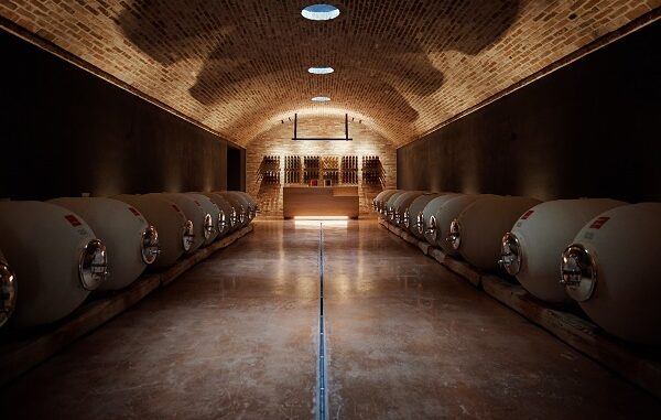 LeMarne-vinery_online00002 (002)