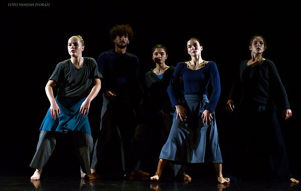 VANESSA D'ORAZI vdfotograf@gmail.com